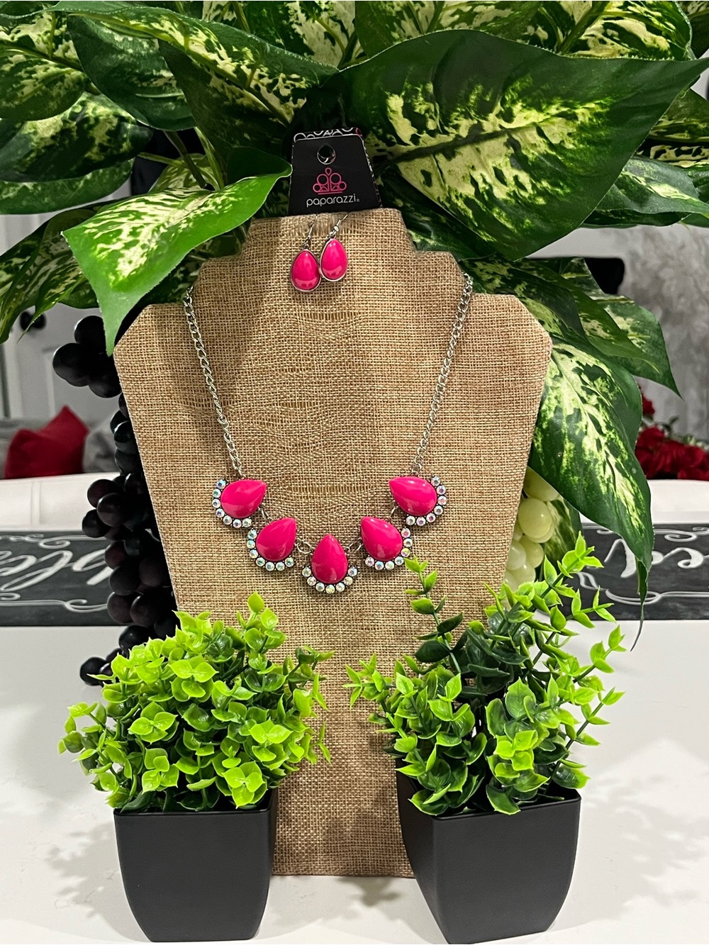 paparazzi Hot Pink Teardrop Necklace and Earrings Set